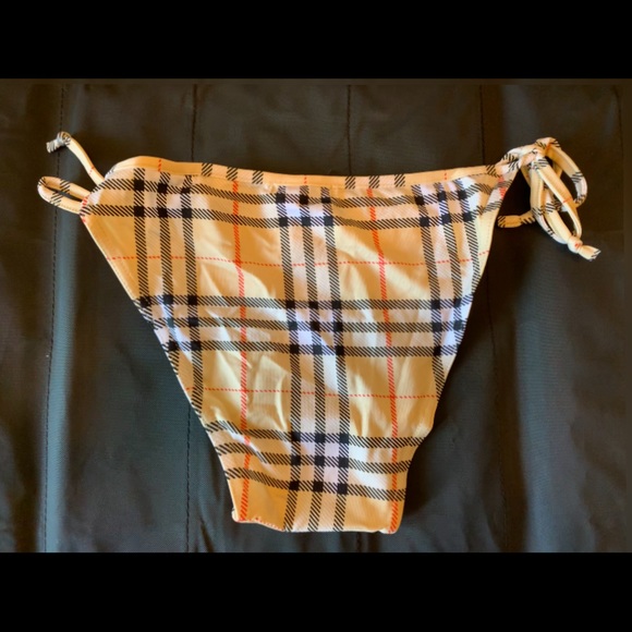 Bikini Bottom - Picture 2 of 6